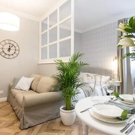 Nearto Old Town Kraszewskiego Street *